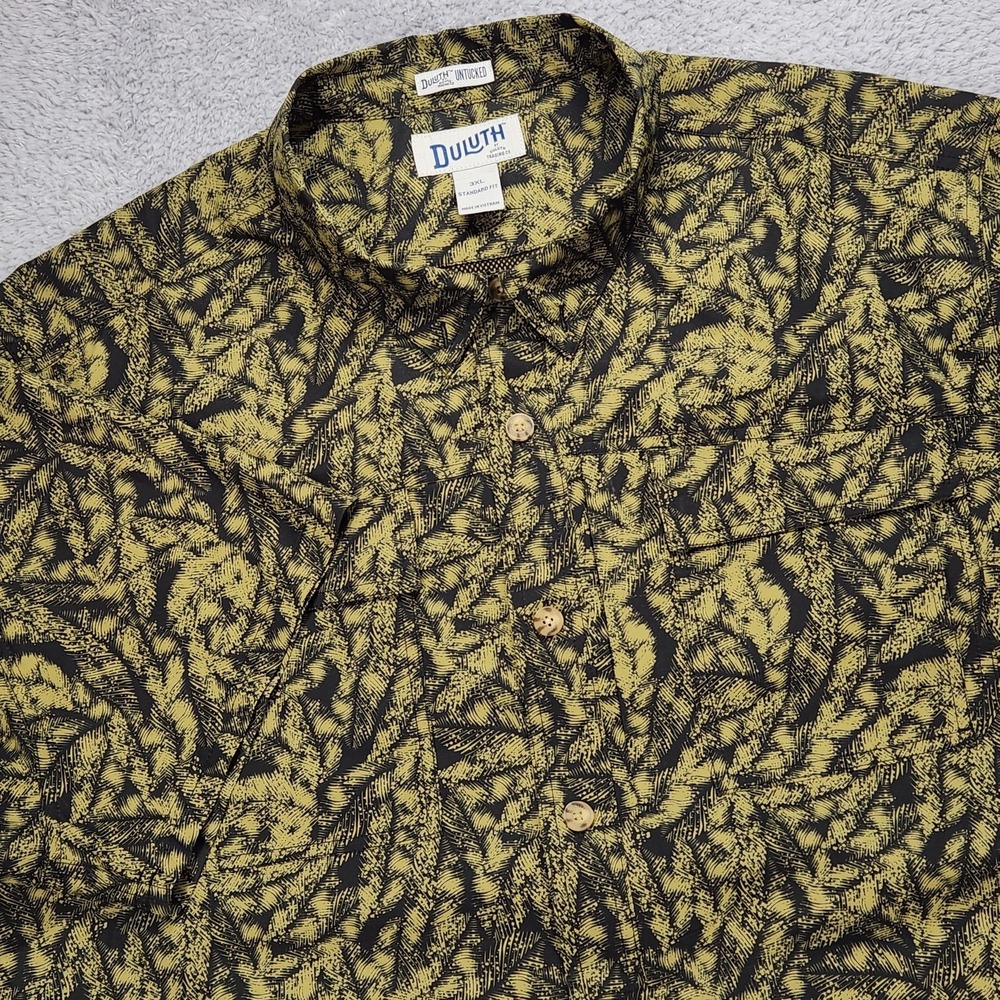 Duluth Trading Untucked Shirt Mens 3XL Green Black Leaf Short Sleeve Button Up
